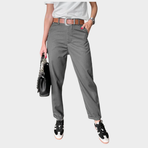 Stella Tailored Pants – Chic & Stylish

Canadian English: Stella Tailored Pants – Chic & Stylish