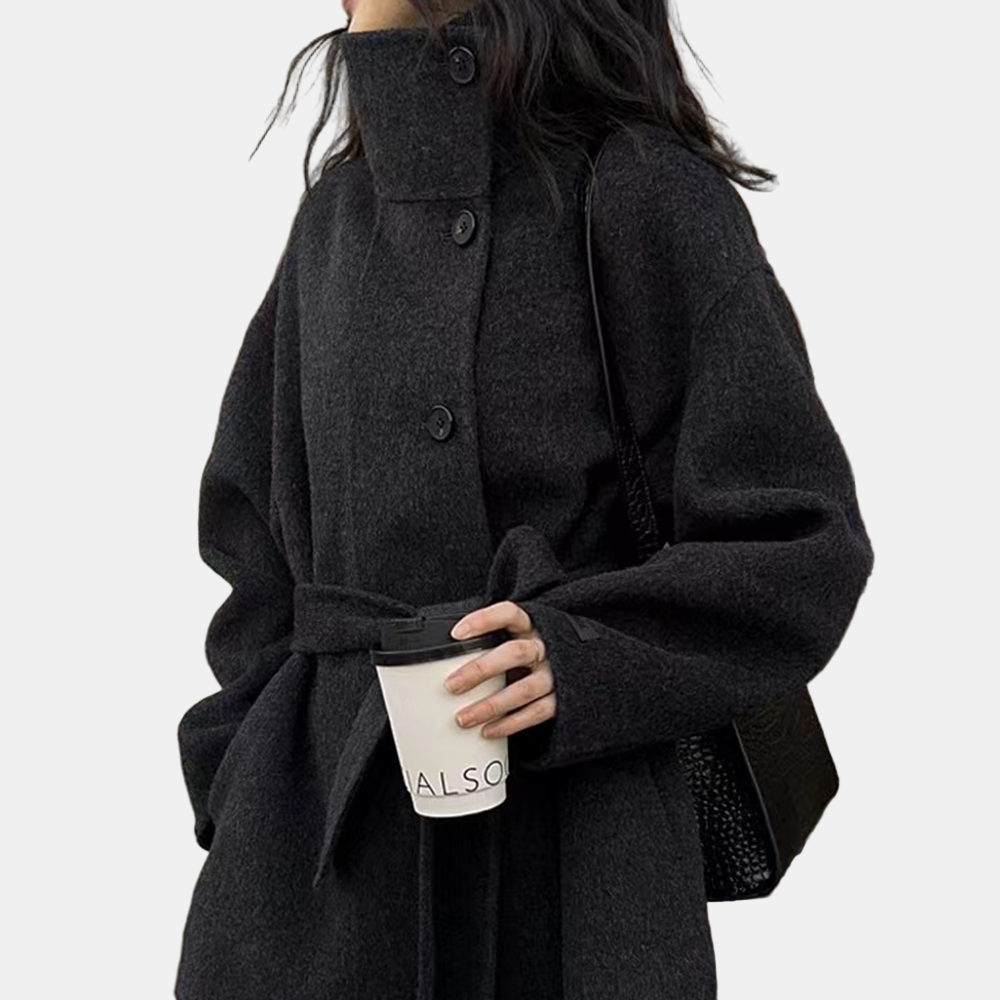 Celeste – Luxurious Silk Coat

Celeste – Luxurious Silk Coat