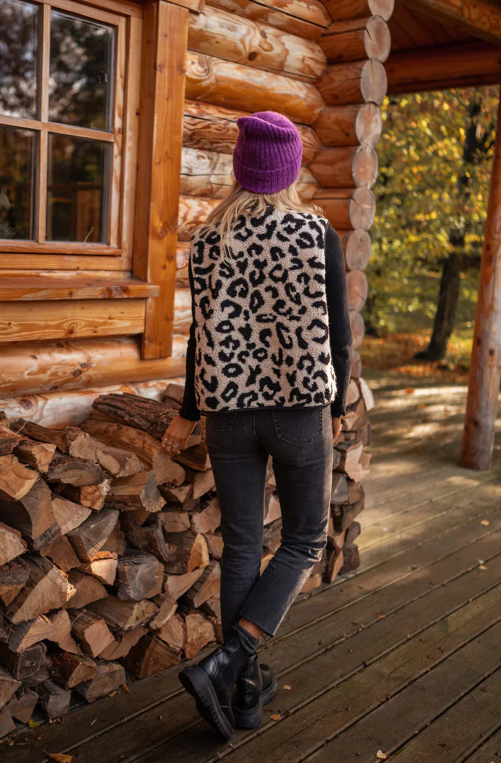 Leana Leopard Vest – Chic & Trendy Outerwear