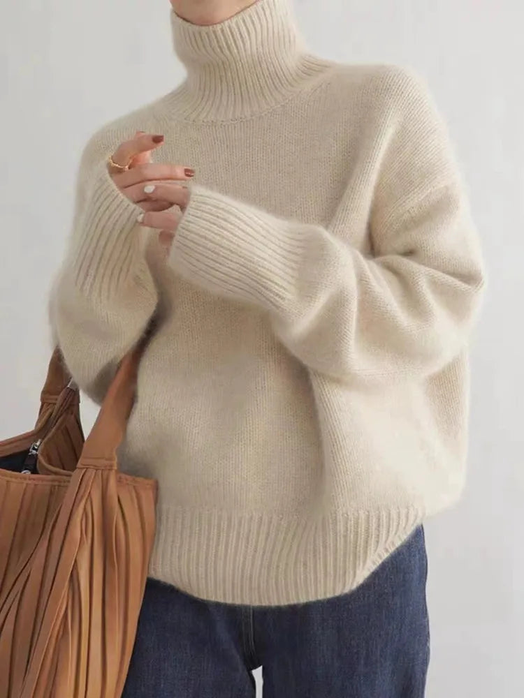 Risa | Elegant Cozy Turtleneck
