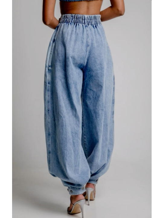 Trina High-Waisted Balloon Jeans – Trendy & Chic