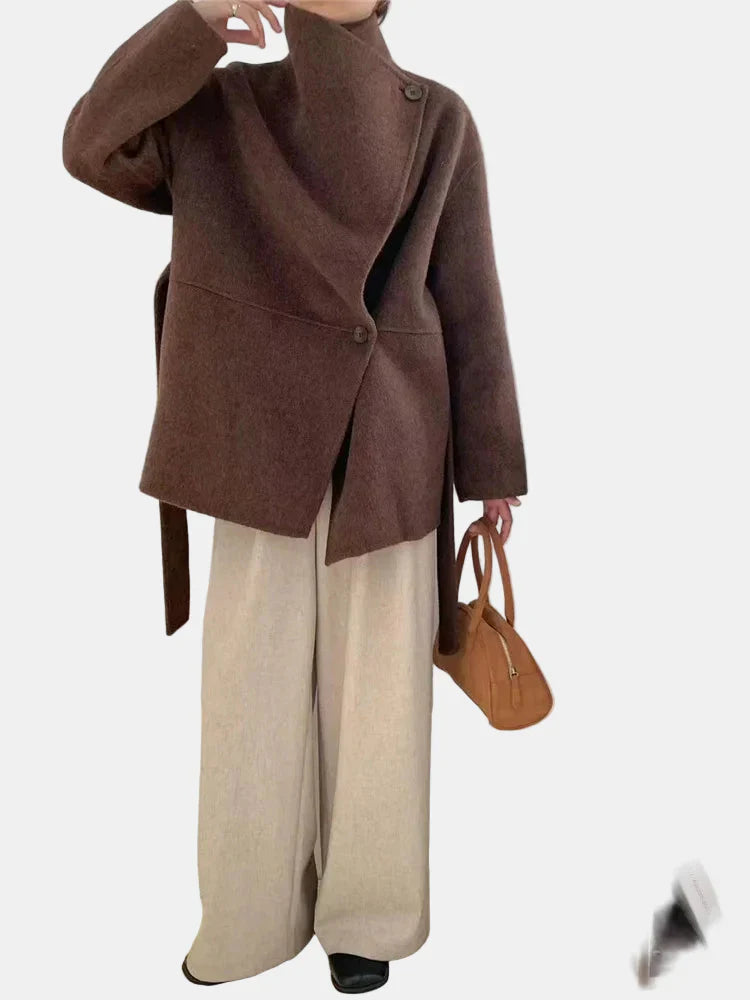 Celeste – Luxurious Silk Coat

Celeste – Luxurious Silk Coat