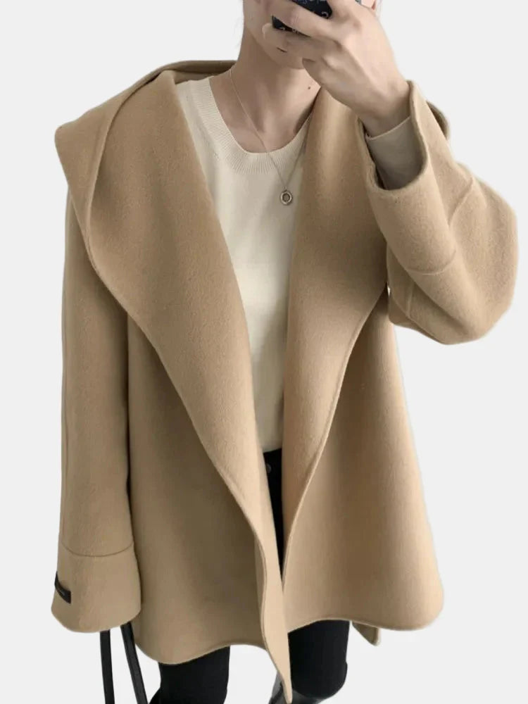 Lyra Hooded Coat – Stylish & Cozy Outerwear