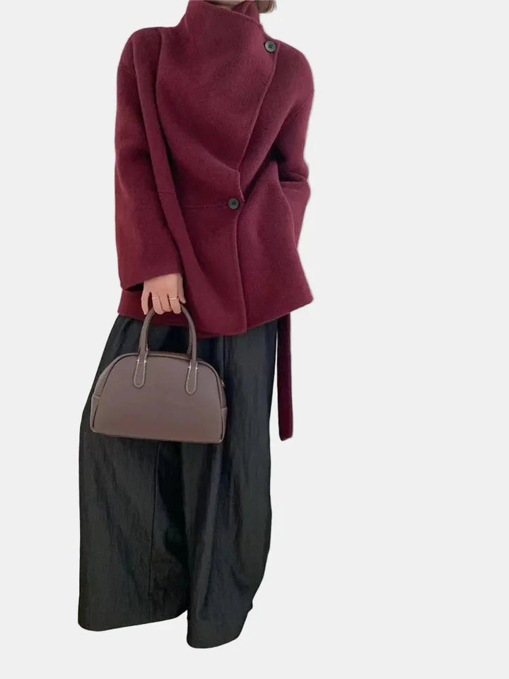 Celeste – Luxurious Silk Coat

Celeste – Luxurious Silk Coat
