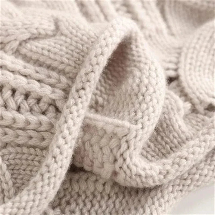 Selene | Luxury Cable-Knit Turtleneck Sweater