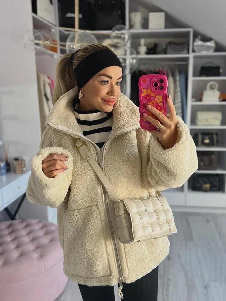 KAJA – Cozy Teddy Coat for Women