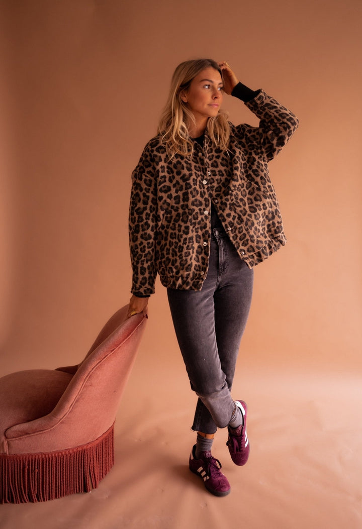 Stylish Women's Jacket – Trendy & Chic